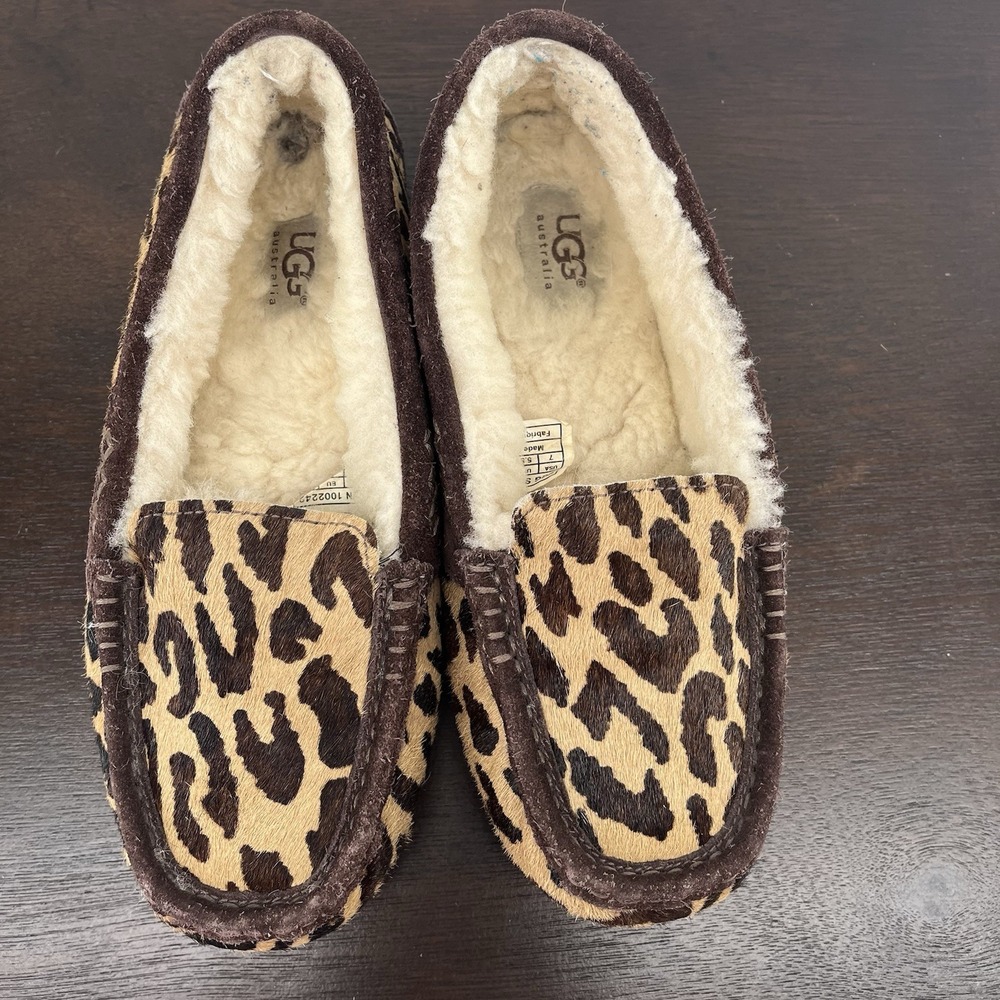 UGG Ansley Exotic Leopard Print Calf Hair Moccasin Slippers Size 7 Cheetah Wool - Picture 6 of 11